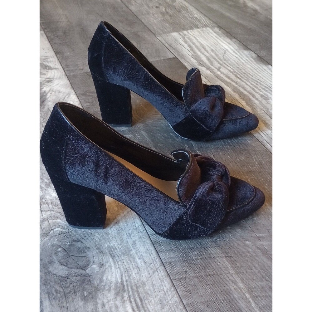 Bella Vita Women's 8.5 WW Bonded Leather Sole Black Faux Suede Upper Heels, NWOT